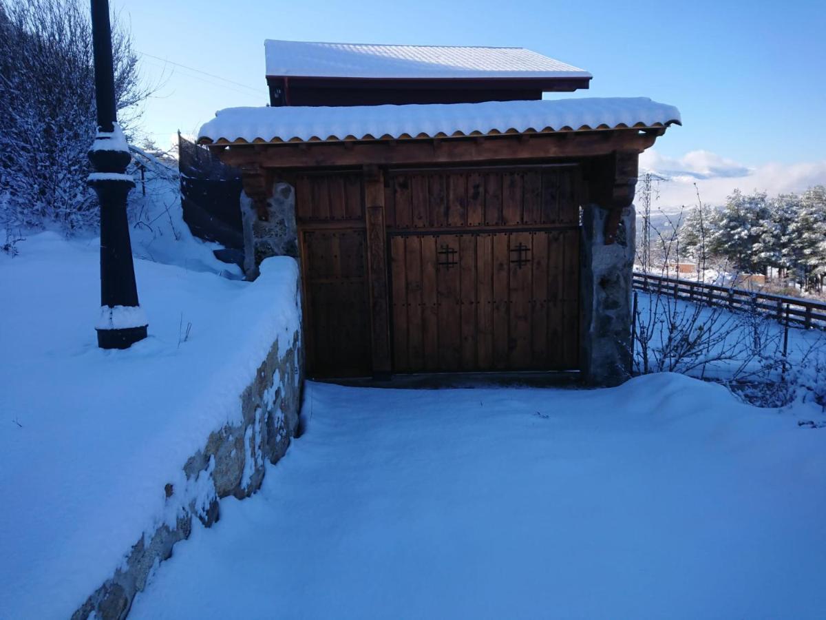 Cara Norte De Gredos Hoyos del Espino Luaran gambar