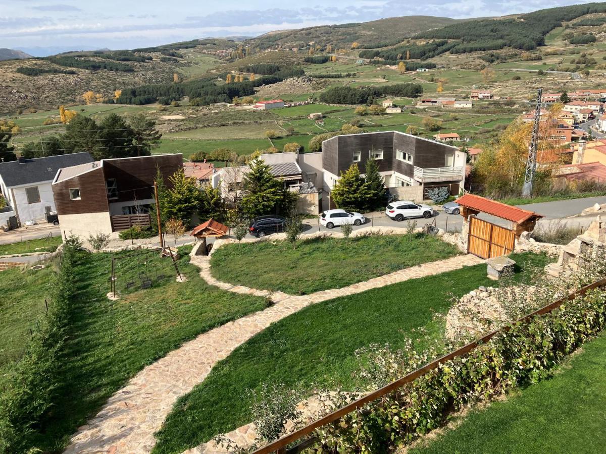 Cara Norte De Gredos Hoyos del Espino Luaran gambar